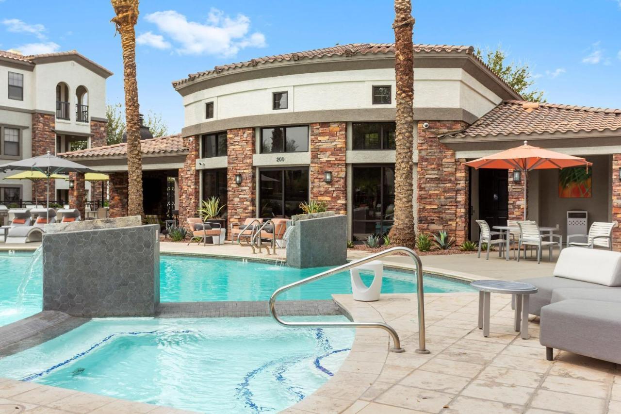 Cozysuites Glendale By The Stadium With Pool 03 Esterno foto